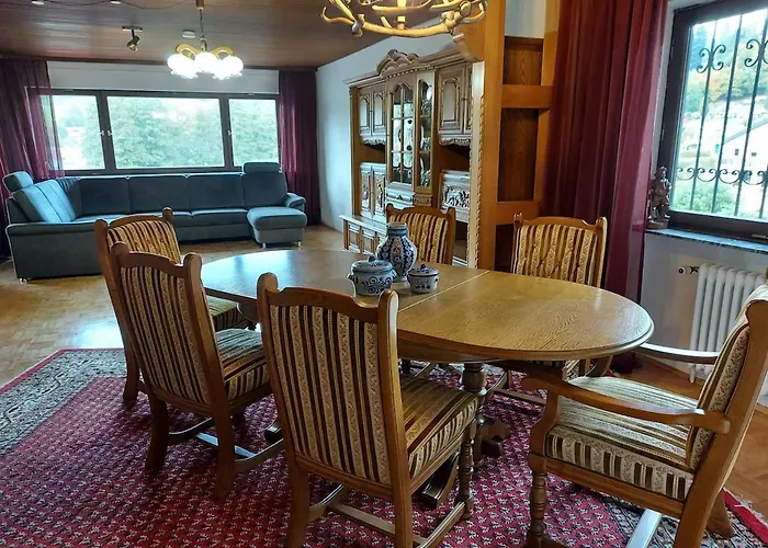 Grosse Mit Herrlichem Ausblick Apartamento